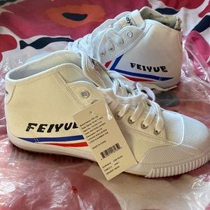 FEIYUE Mid Top 1920 NWT in canvas white / blue / red